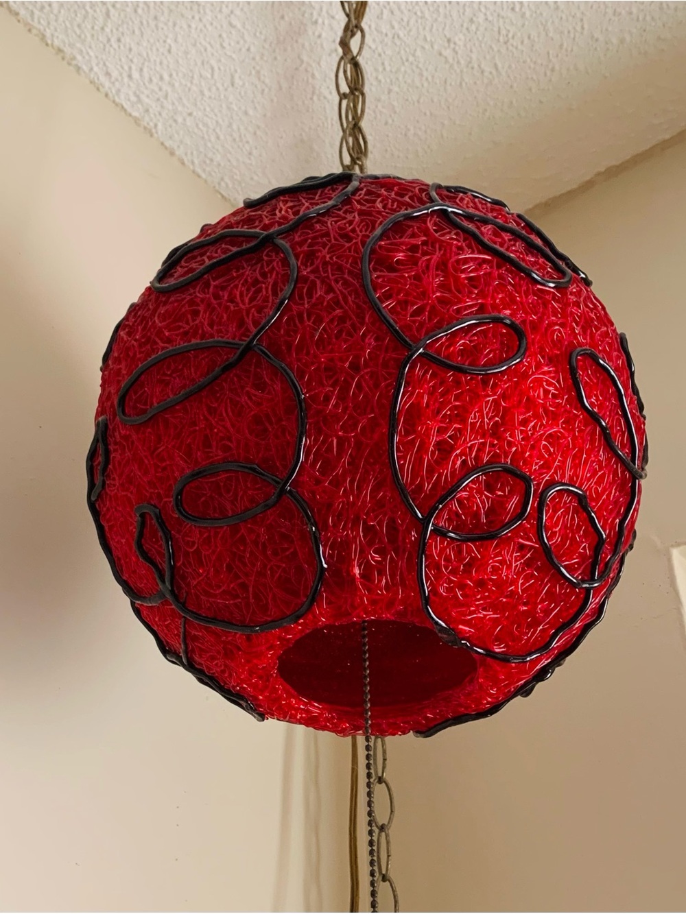 Vintage Red Hanging Lucite Spaghetti Pendant Lamp - Mid Century Modern & Retro - Picture 2 of 4